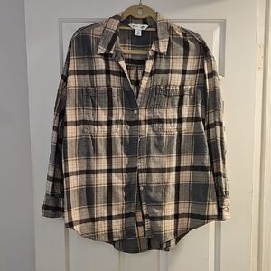 Old Navy Gray Plaid Boyfriend Shirt